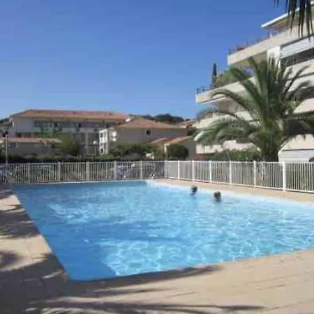 Apartment Dans Piscine 500m De La 2**
