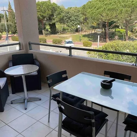 Dans Piscine 500m De La 2** Appartement Le Lavandou